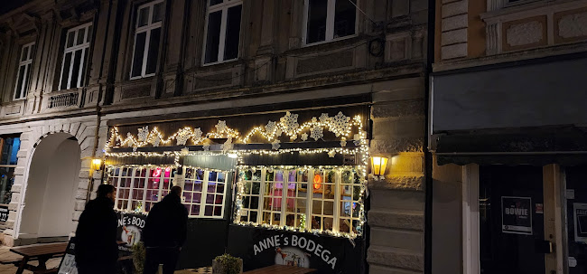 Anne's Bodega – Anmeldelser, Adresser & Åbningstider