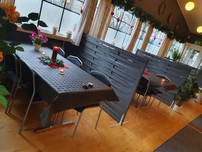 Berit'z Café Og Bar – Anmeldelser, Adresser & Åbningstider