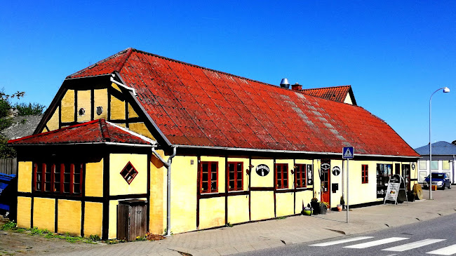 Bondestuen ApS – Anmeldelser, Adresser & Åbningstider