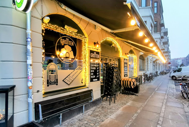 Café Grotten – Anmeldelser, Adresser & Åbningstider