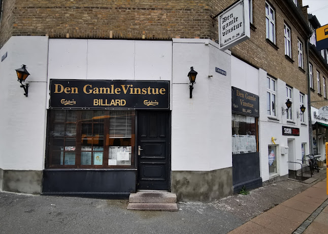 Den Gamle Vinstue – Anmeldelser, Adresser & Åbningstider