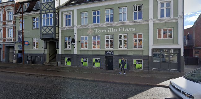 Den Knæhøje bar – Anmeldelser, Adresser & Åbningstider