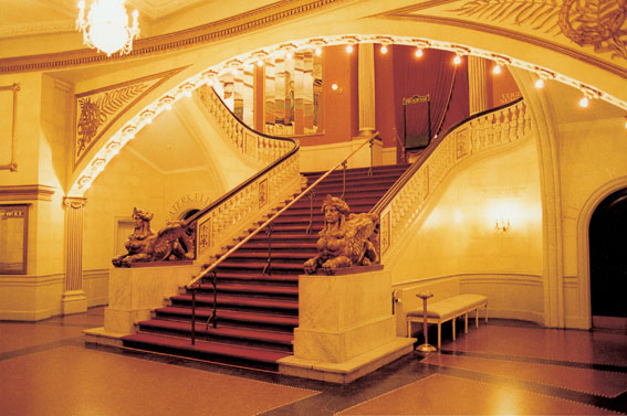 Det Ny Teater – Anmeldelser, Adresser & Åbningstider