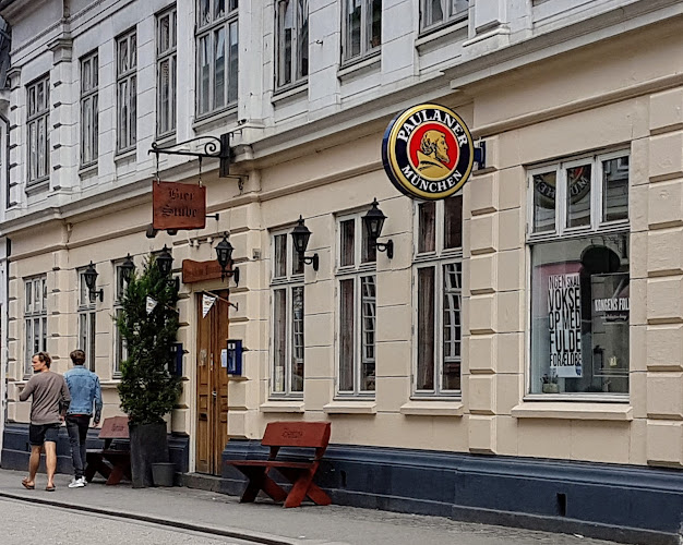 Die kleine Bierstube – Anmeldelser, Adresser & Åbningstider