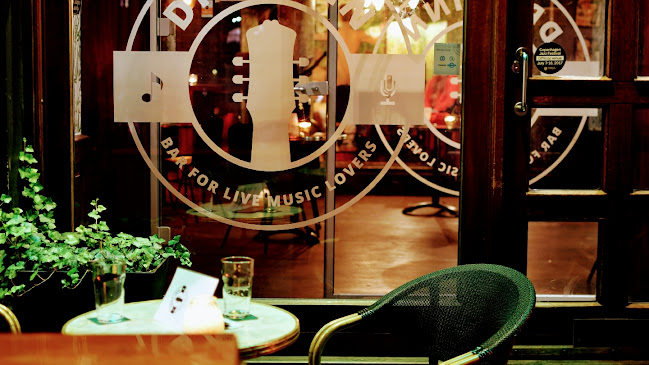 Drop Inn – Anmeldelser, Adresser & Åbningstider
