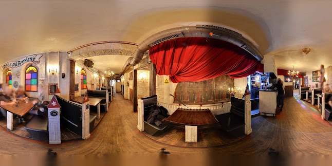 Heidi's Bier Bar København – Anmeldelser, Adresser & Åbningstider