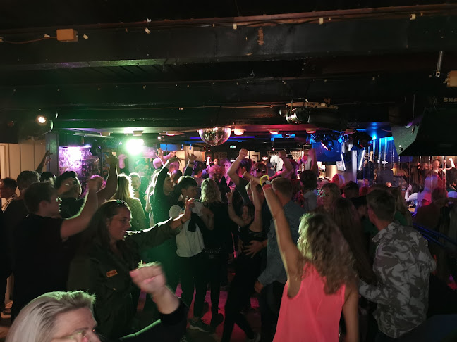 John's – Anmeldelser, Adresser & Åbningstider