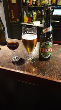Klausen Bar – Anmeldelser, Adresser & Åbningstider