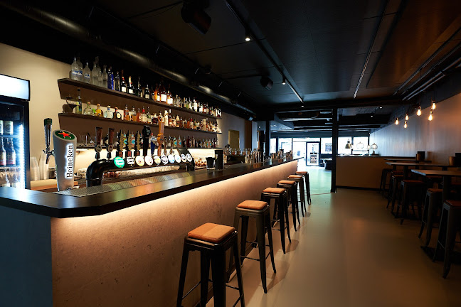 Piano Bar Herning – Anmeldelser, Adresser & Åbningstider