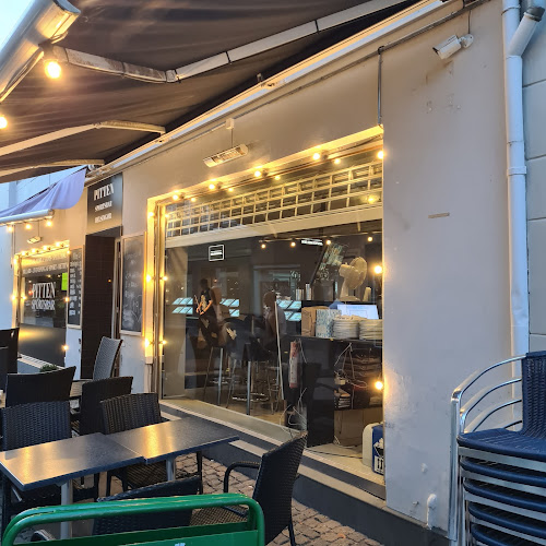 Pitten Sportsbar – Anmeldelser, Adresser & Åbningstider