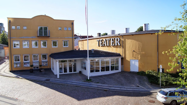 Sjællands Teater (Holbæk Teater) – Anmeldelser, Adresser & Åbningstider