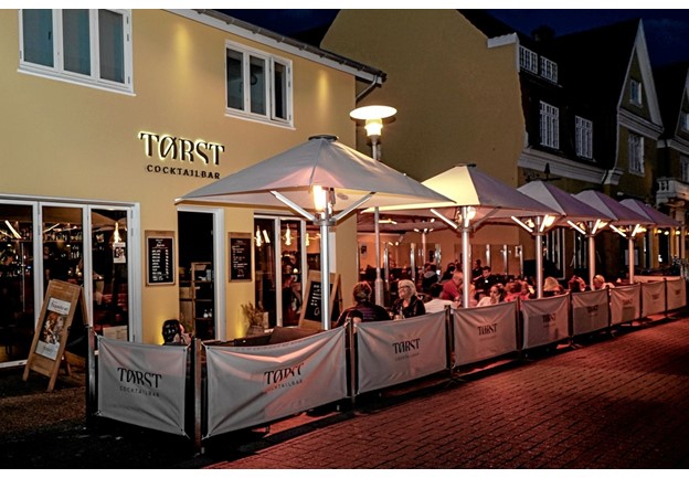 Tørst Cocktailbar – Anmeldelser, Adresser & Åbningstider