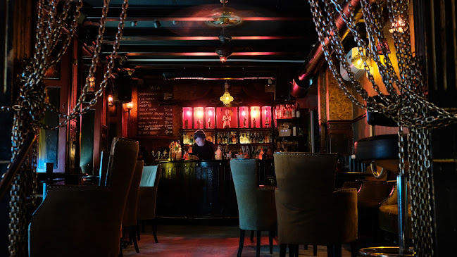 Vela Lesbian Lgbtq+ NightClub – Anmeldelser, Adresser & Åbningstider