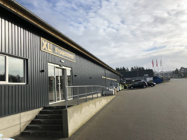XL-Byg Brejnholt Ry – Anmeldelser, Adresser & Åbningstider