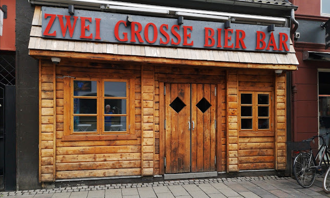 Zwei Grosse Bier Bar – Anmeldelser, Adresser & Åbningstider